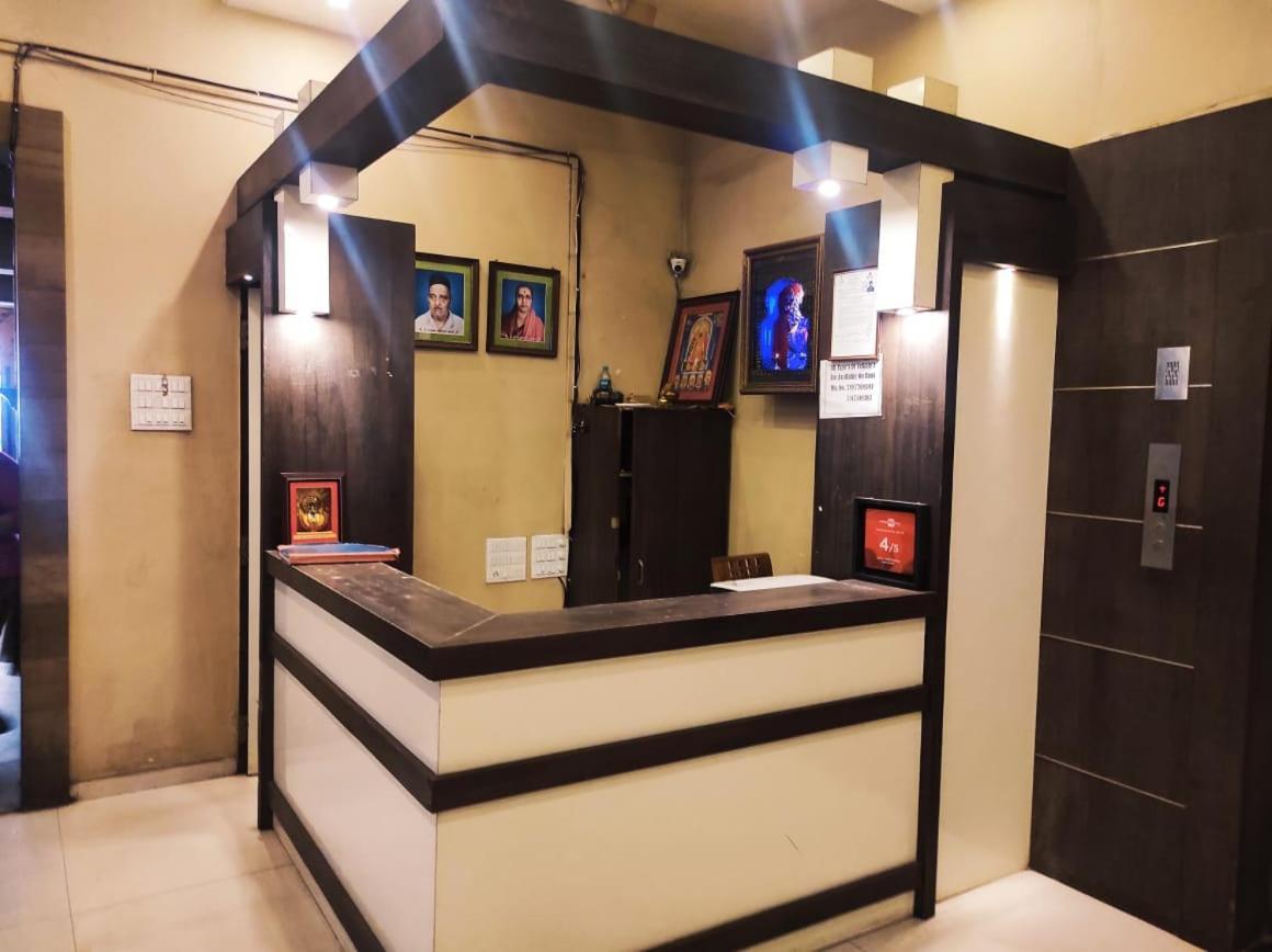 Hotel Sham Suman, Kolhapur- Opposite To Mahalaxmi Temple Extérieur photo
